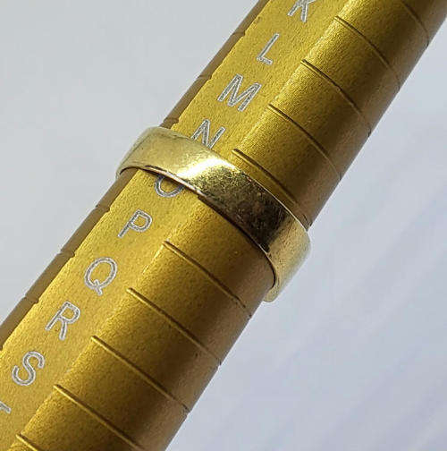 18 kt Yellow gold ring with 17 diamonds estimated weight of 54 points - 5.2g