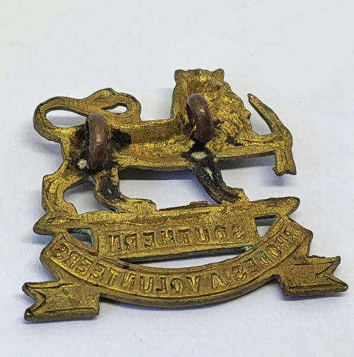 Boer War Southern Rhodesia Volunteers brass cap badge - Worn 1898-1920