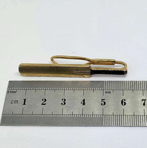 Vintage cricket bat tie clip