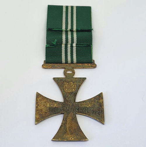 SA Prison service cross for Merit in silver issued to 1570 D Manual