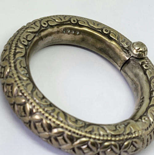 Vintage Indian silver bangle - Weighs 143 grams - Test as 50% silver