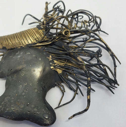 Handmade sterling silver head with funky hair brooch - Weighs 46.3g
