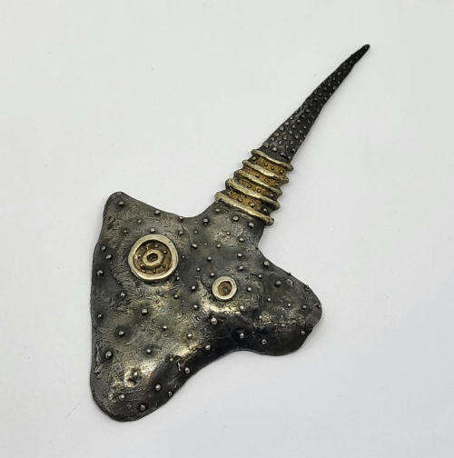 Handmade sterling silver stingray brooch - Weighs 27,1g