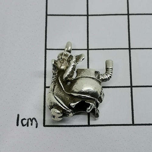 Vintage silver penguin with stove charm for bracelet