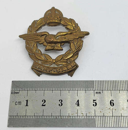 WW2 SA Air Force cap badge