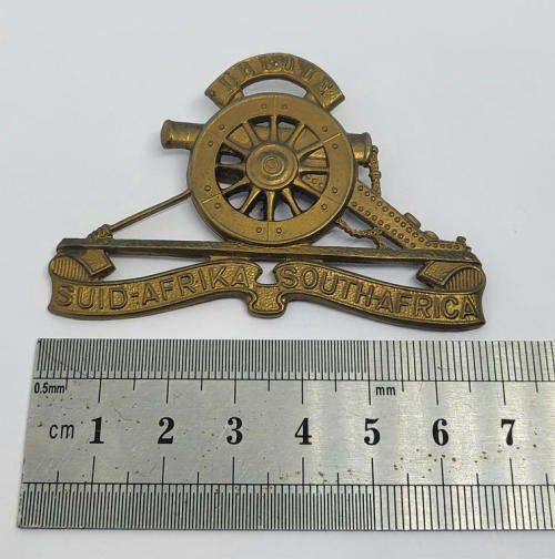 South African field artillery cap badge - No lugs