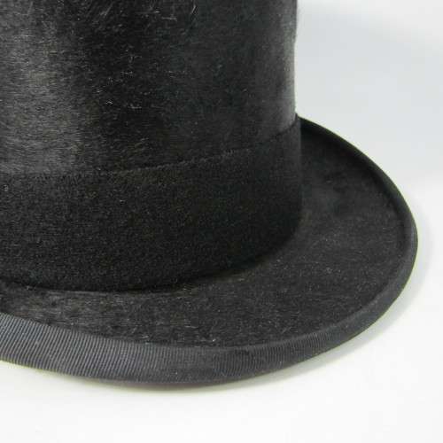 Vintage Christy`s London fur top hat in box - size 55cm