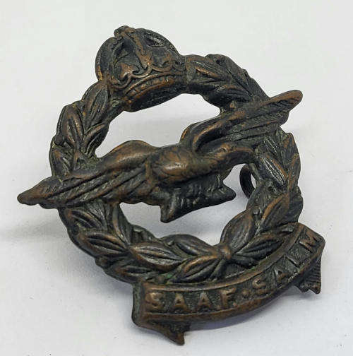 WW2 SA Air Force cap badge