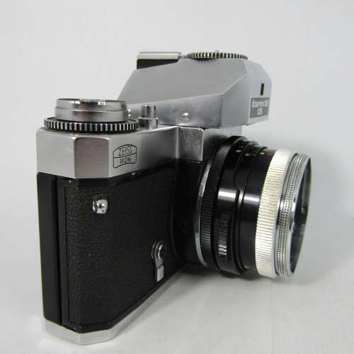 Vintage Zeizz Ikon Icarex 35 CS 35mm camera with Tessar 2,8/50mm clean lens - shutter working