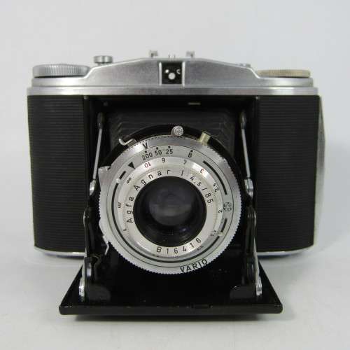 Vintage ASGFA Isolette II folding camera with Vario shutter and AGFA Agnar 1:4.5/85 lens in pouch