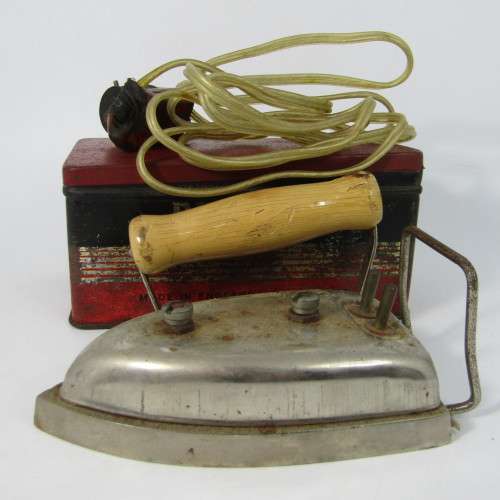 Prilect electrical travelling iron in original tin
