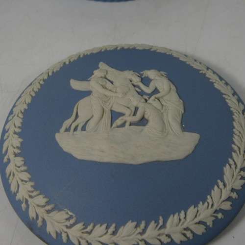 Vintage Wedgwood Jasperware trinket bowl with lid