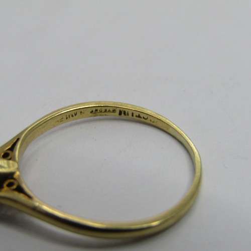 18kt Yellow Gold diamond ring with 0,,45ct round brilliant diamond - weighs 2,0g - size N