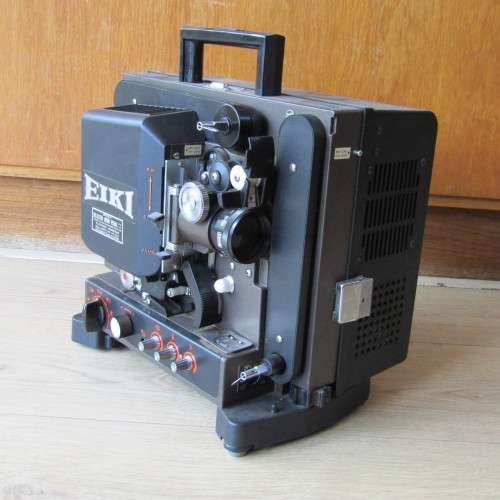 Vintage EIKI NIT-2 16mm projector with sound & built in speakers - working