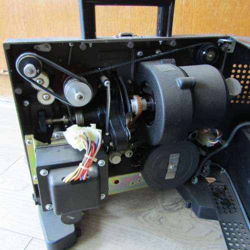 Vintage EIKI NIT-2 16mm projector with sound & built in speakers - working