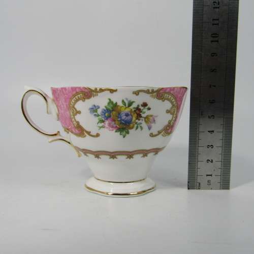 Royal Albert Lady Carlyle trio