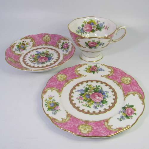 Royal Albert Lady Carlyle trio
