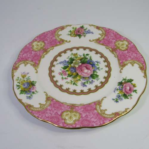 Royal Albert Lady Carlyle trio
