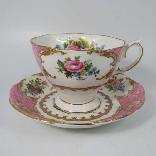 Royal Albert Lady Carlyle duo