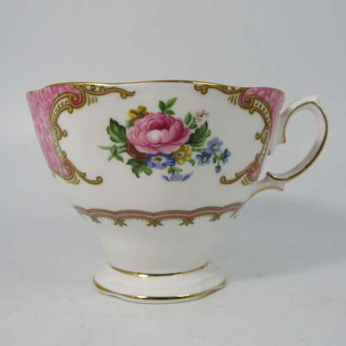 Royal Albert Lady Carlyle duo