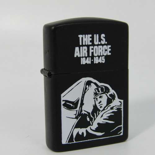 The US Air Force 1941-1945 Z16 windproof lighter