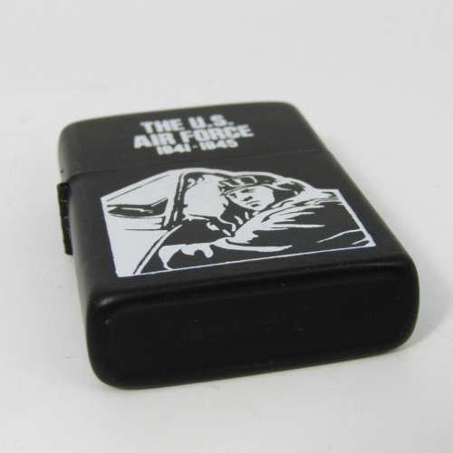 The US Air Force 1941-1945 Z16 windproof lighter