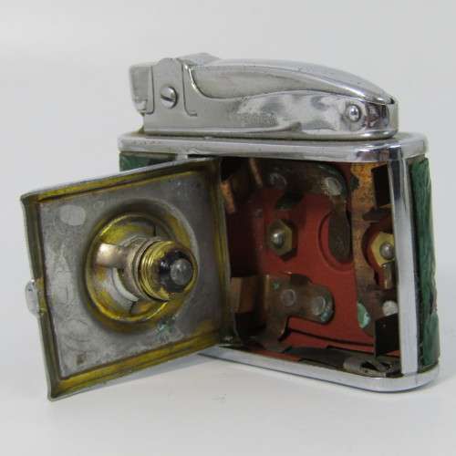 Vintage Aurora Neo-Super lighter with flashlight - not working