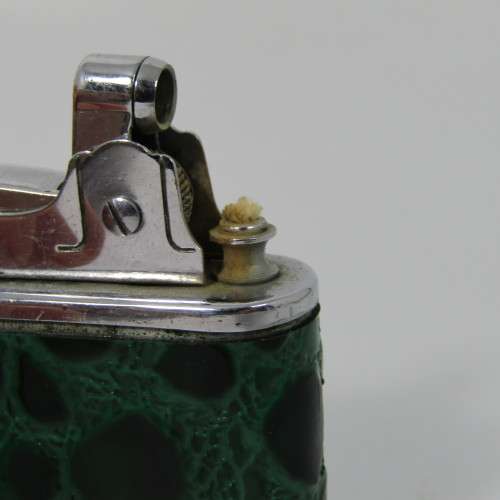 Vintage Aurora Neo-Super lighter with flashlight - not working
