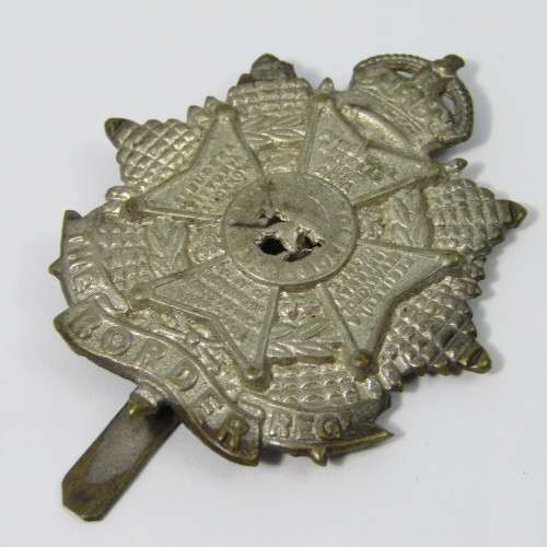British The Border Regiment cap badge with slide