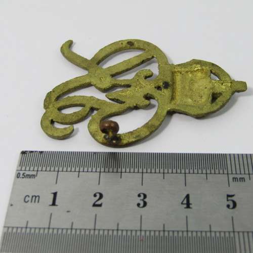 British Norfield Yeomanry brass badge - only one lug