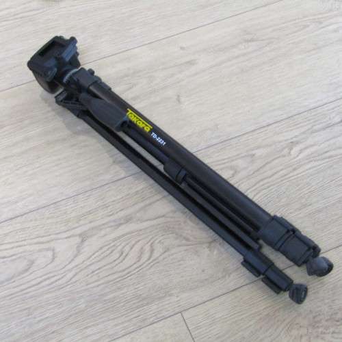 Tokara TD-2231 camera tripod in bag