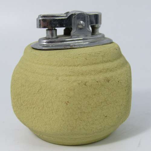 Vintage table lighter with ceramic base - not working