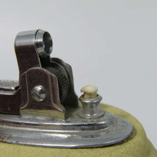 Vintage table lighter with ceramic base - not working