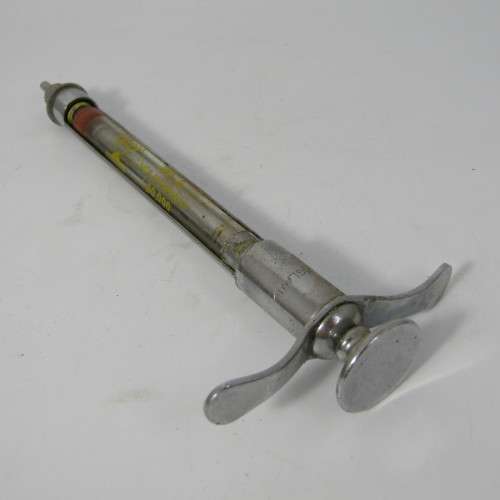 Vintage Bristol laboratories Bendralan syringe set in metal case
