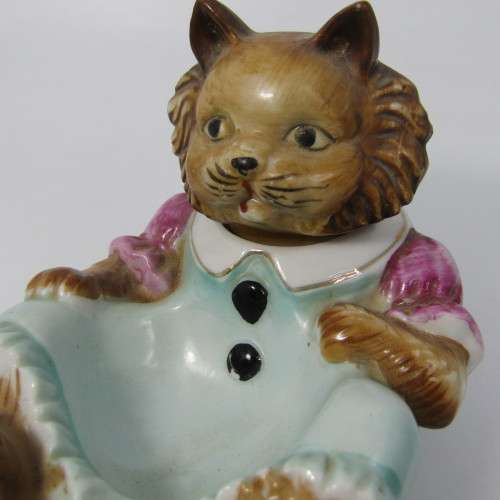 Vintage Lamode bobble head cat ashtray