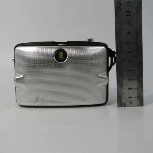 Vintage Penti II Z18610 35mm camera with Domiplan V lens
