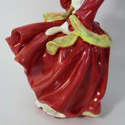 Royal Doulton Top o` the hill figurine HN1834