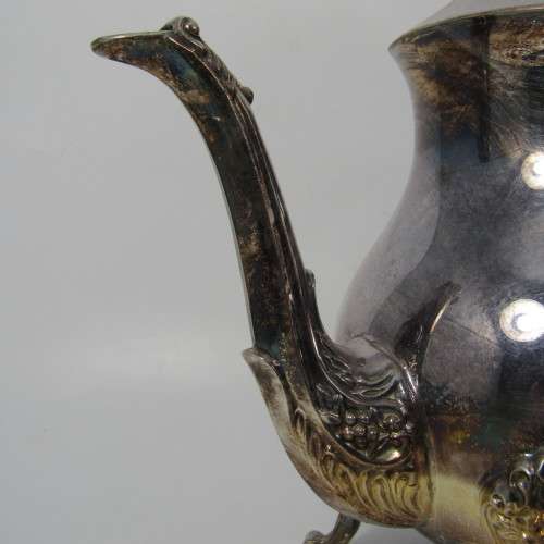 Vintage silver plated tea pot