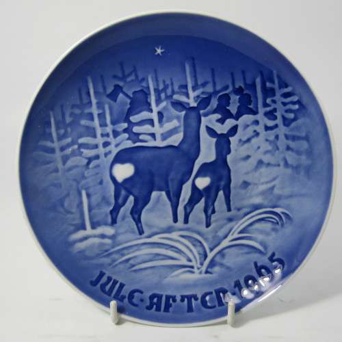 Bing & Grondahl 1965 Christmas plate in box