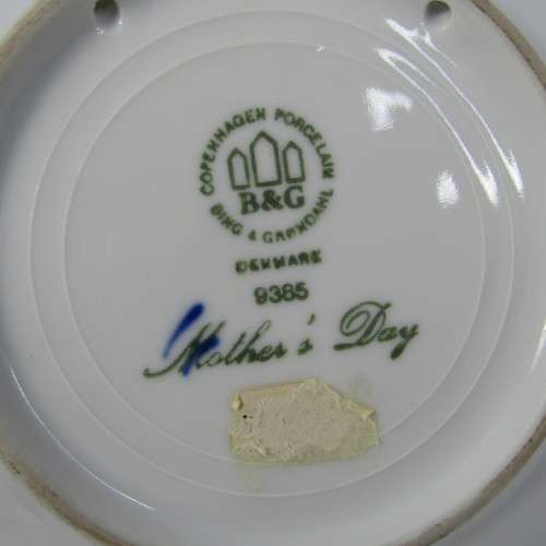 Bing & Grondahl 1985 Mothers Day plate in box
