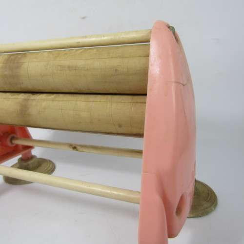 Vintage 1950`s Ken Ray Wringerette childs toy mangle wringer