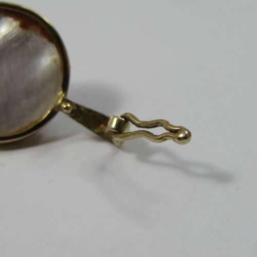 9kt Gold Mabe Pearl pendant - weighs 5,2g