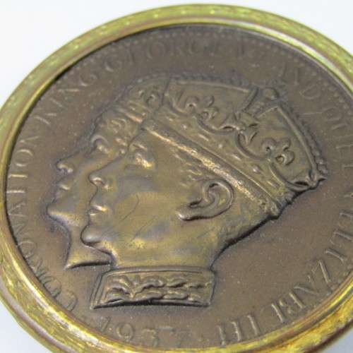 1937 King George VI & Queen Elizabeth Coronation badge