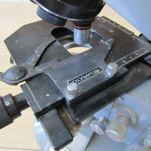 Vintage Olympus EHS Laboratory microscope in case - lamp not working