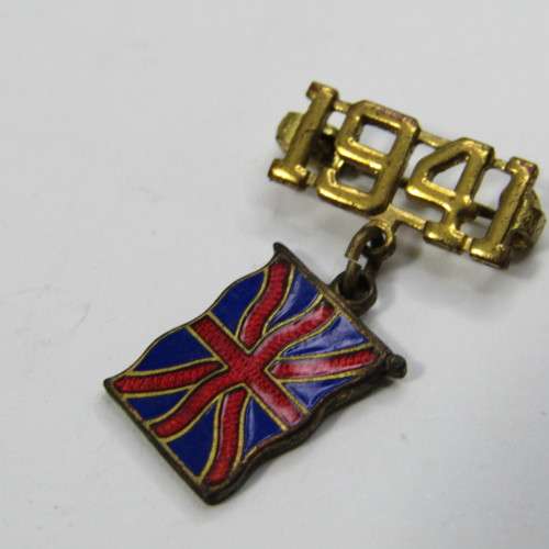 WW2 British 1941 Union Jack flag sweetheart brooch