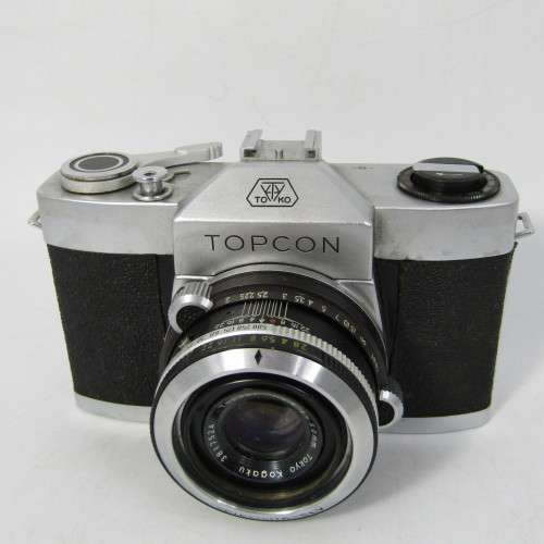 Vintage Toko Topcon film camera with Seikosha-Su Topcar 1:2,8 lens