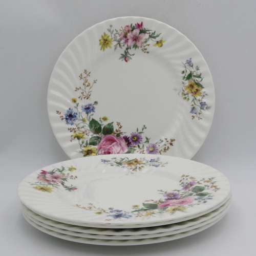 Set of 6 Royal Daulton Arcadia dinner plates