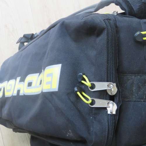 Body Glove diving equipment bag with rollers