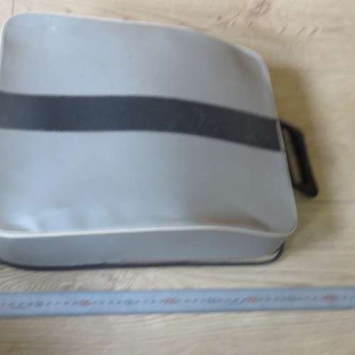 Olivetti lettera DL typewriter - Original bag and cleaning brushes included - Excellent condition