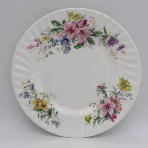 Set of 6 Royal Doulton Arcadia medium plates